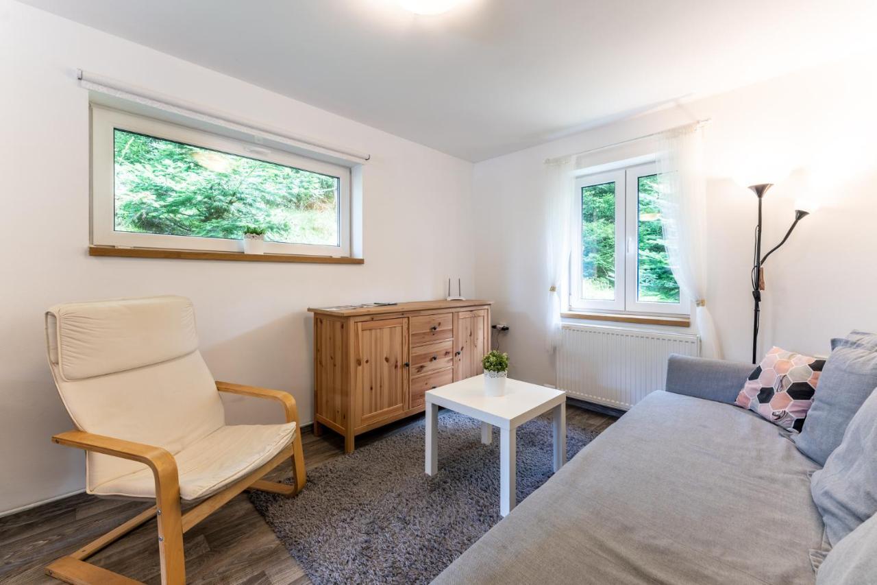 Apartman Liska V Peci - Apartmanovy Dum Horalka, بيتس بود سنيزكو المظهر الخارجي الصورة